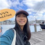 Sprachtutorin, die den Ausländischen Deutsch und Englisch  und den einheimischen interessierten Chinesisch und Japanisch beibringt